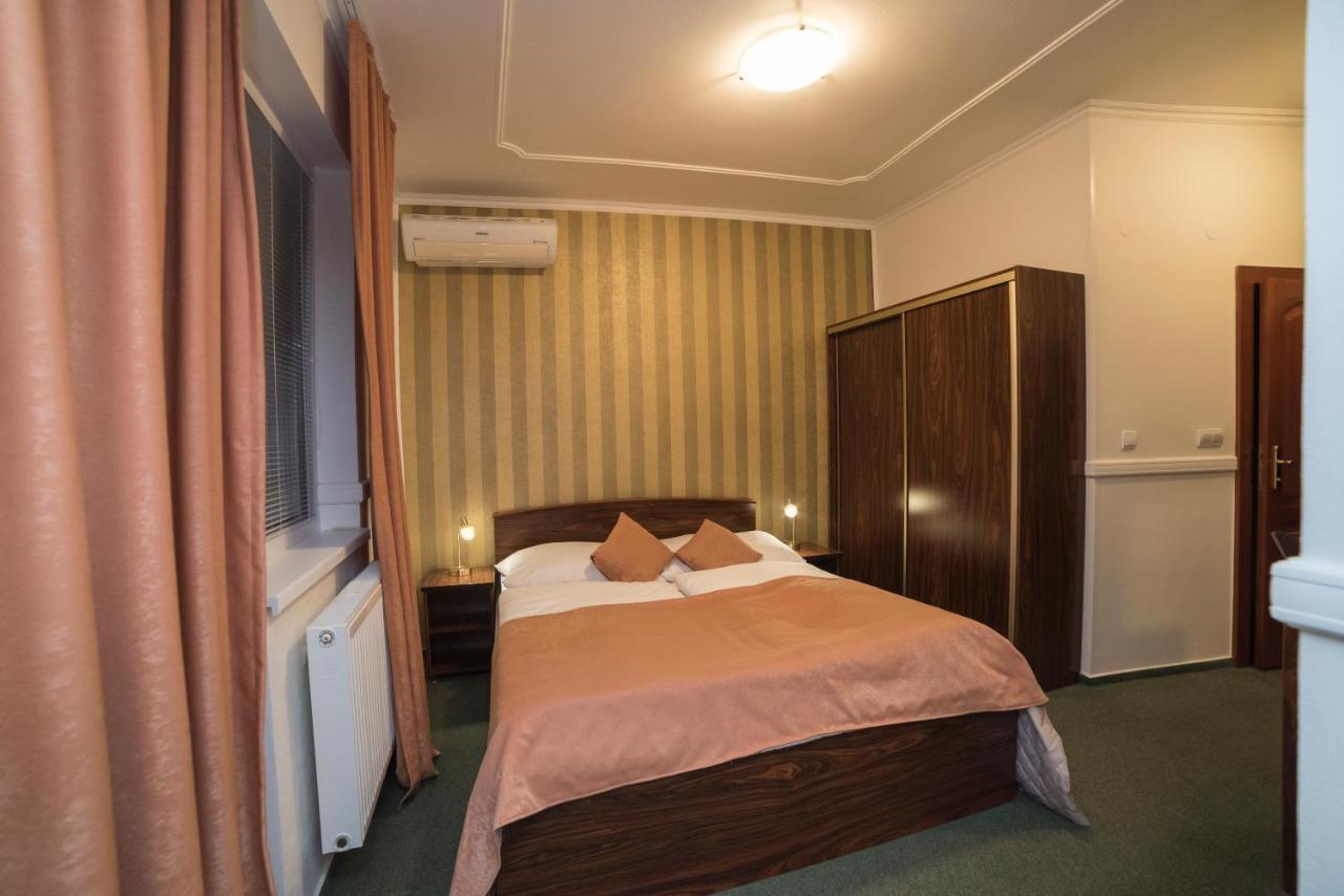 Hotel Alfa Giraltovce Bagian luar foto