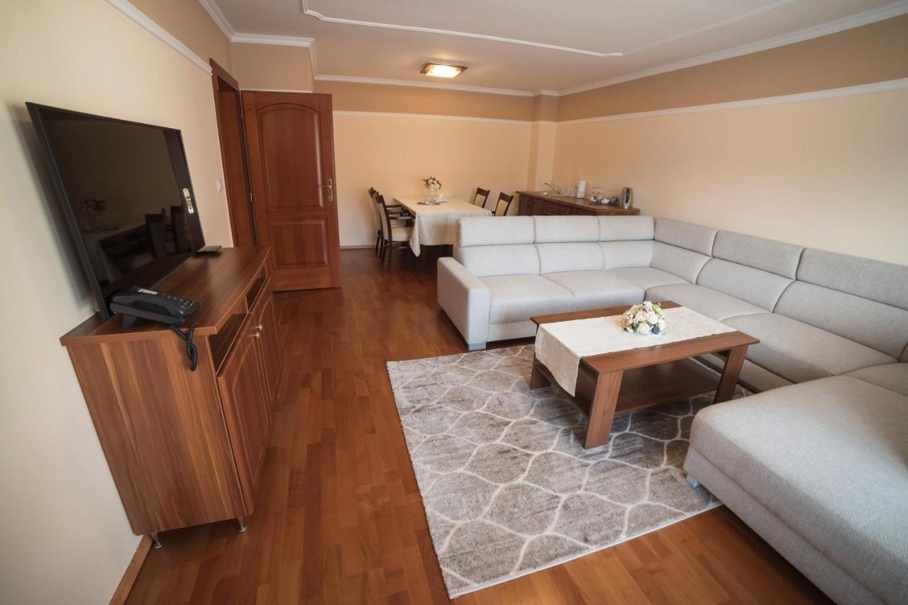 Hotel Alfa Giraltovce Bagian luar foto